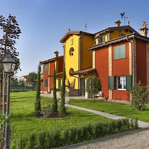 https://corte-cantoni.emilia-romagnahotels.net
