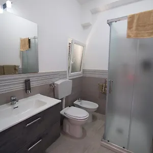 2* Bed and breakfast La Trinacria